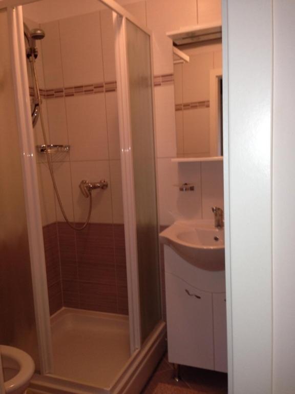 Rooms Grof Tar-Vabriga エクステリア 写真